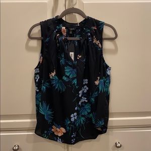 Banana Republic - Pleated Floral Tank